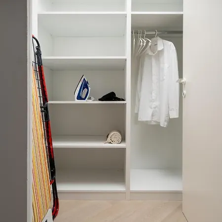 North By Urbanesq Cortina E Daire *