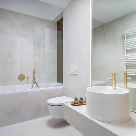 North By Urbanesq Cortina E Boekarest