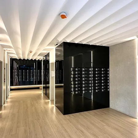 North By Urbanesq Cortina E