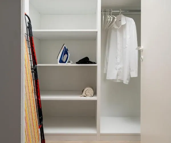 North By Urbanesq Cortina E Apartmán *