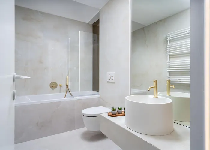 North By Urbanesq Cortina E Bukarest