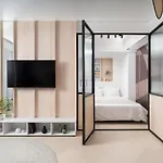 North By Urbanesq Cortina E 아파트 부쿠레슈티