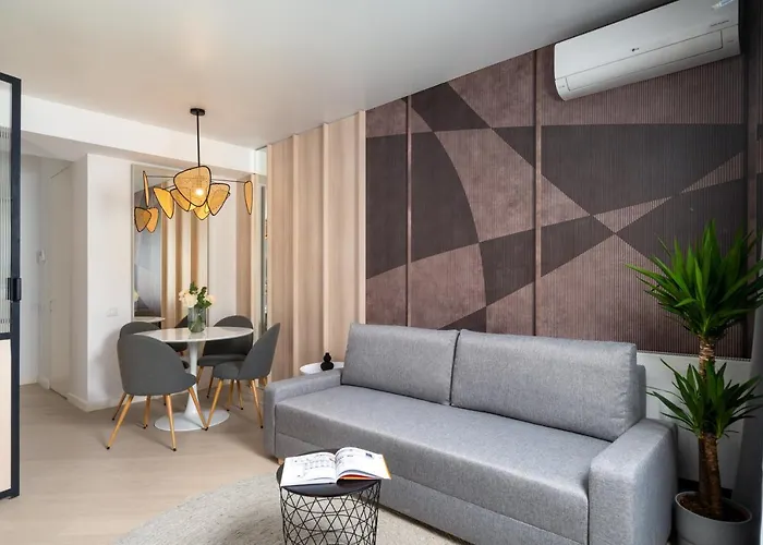 North By Urbanesq Cortina E * ブカレスト